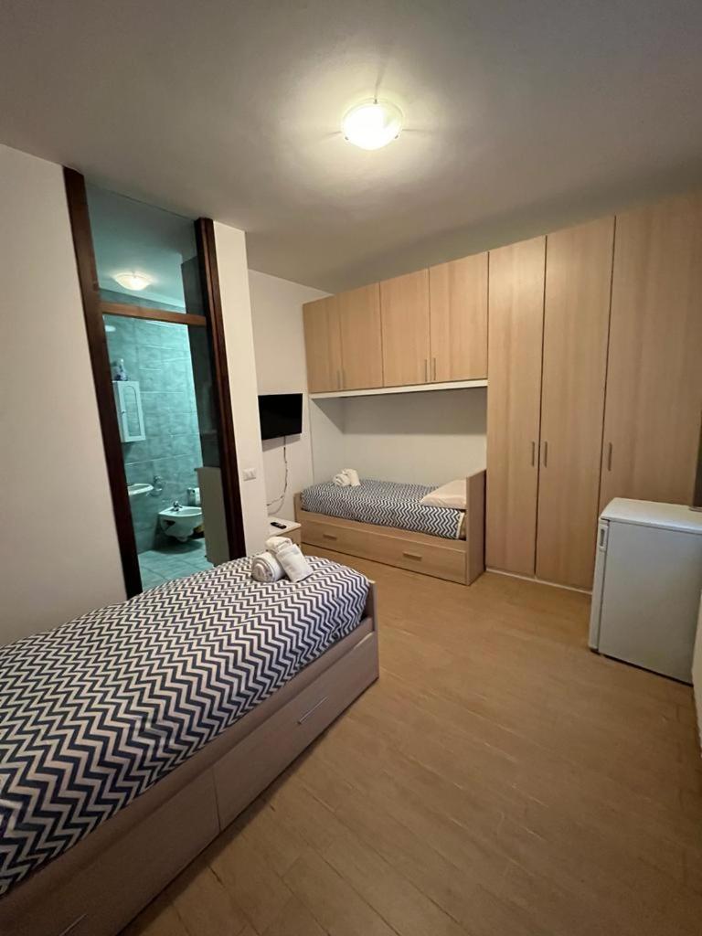 Vermezzo Villa Ambra B&B Siviglia מראה חיצוני תמונה